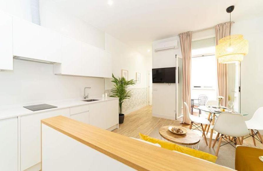 Apartamento Fuencarral Madrid Exterior foto
