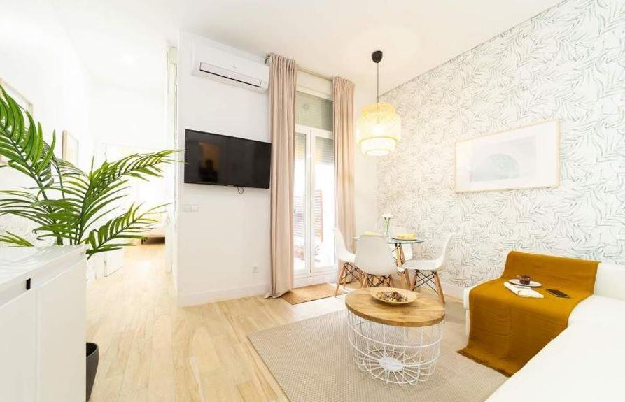 Apartamento Fuencarral Madrid Exterior foto