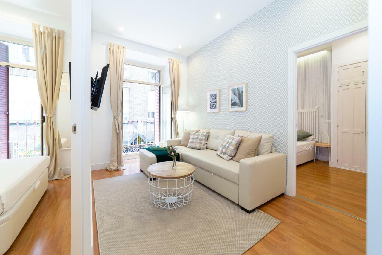 Apartamento Fuencarral Madrid Exterior foto