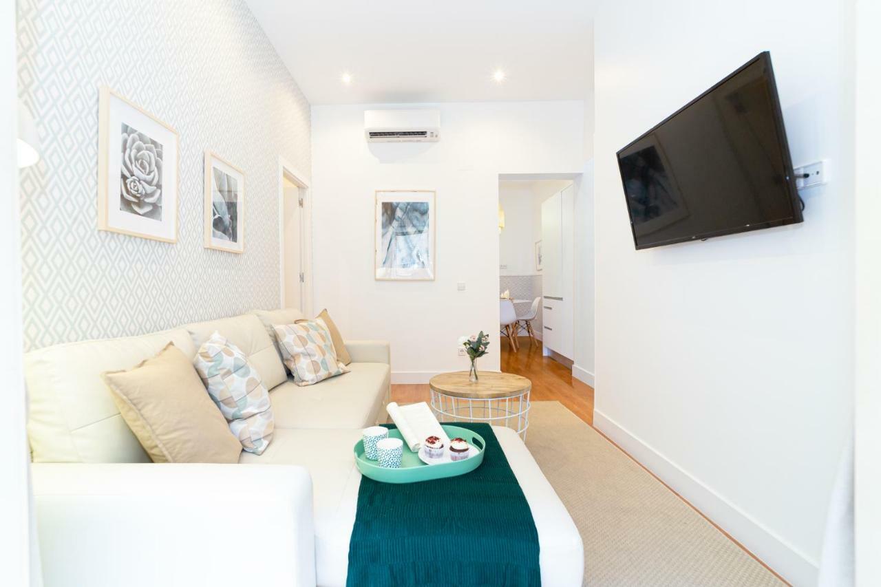 Apartamento Fuencarral Madrid Exterior foto